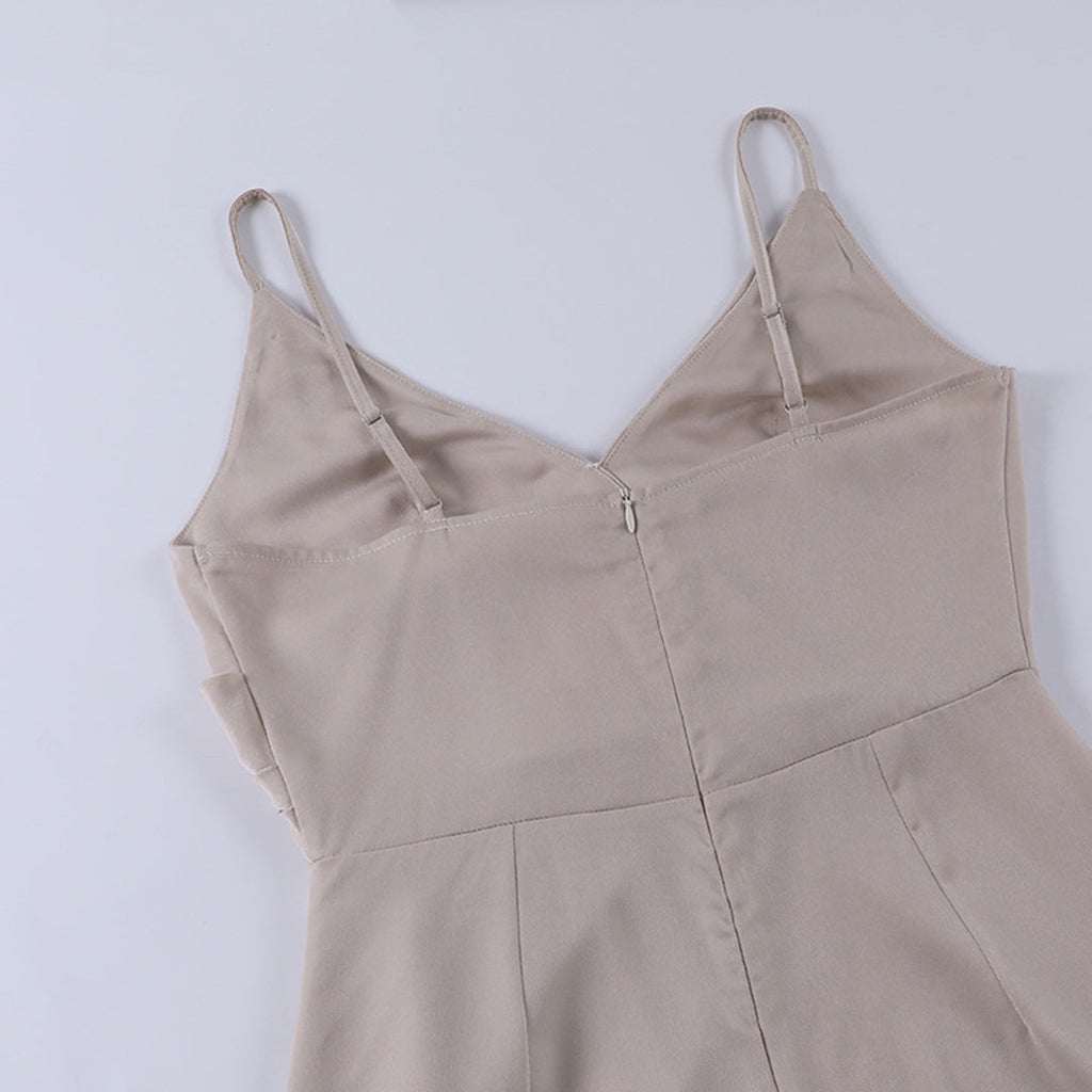 Fließendes Kleid mit Schlitz