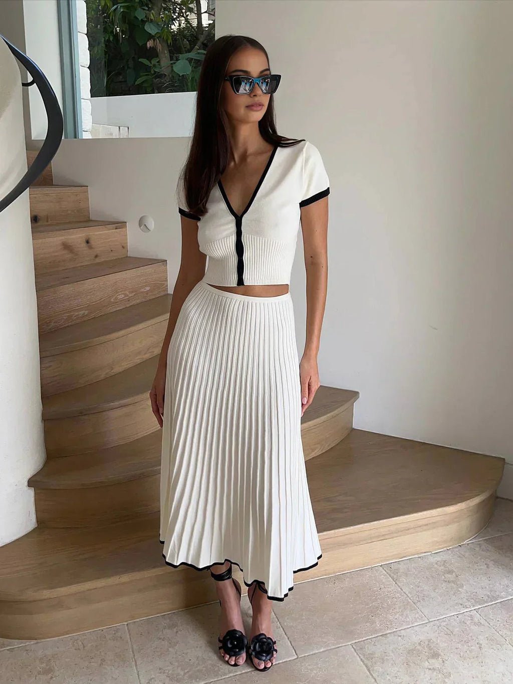 Geripptes Strick-Ensemble mit hohem Bund