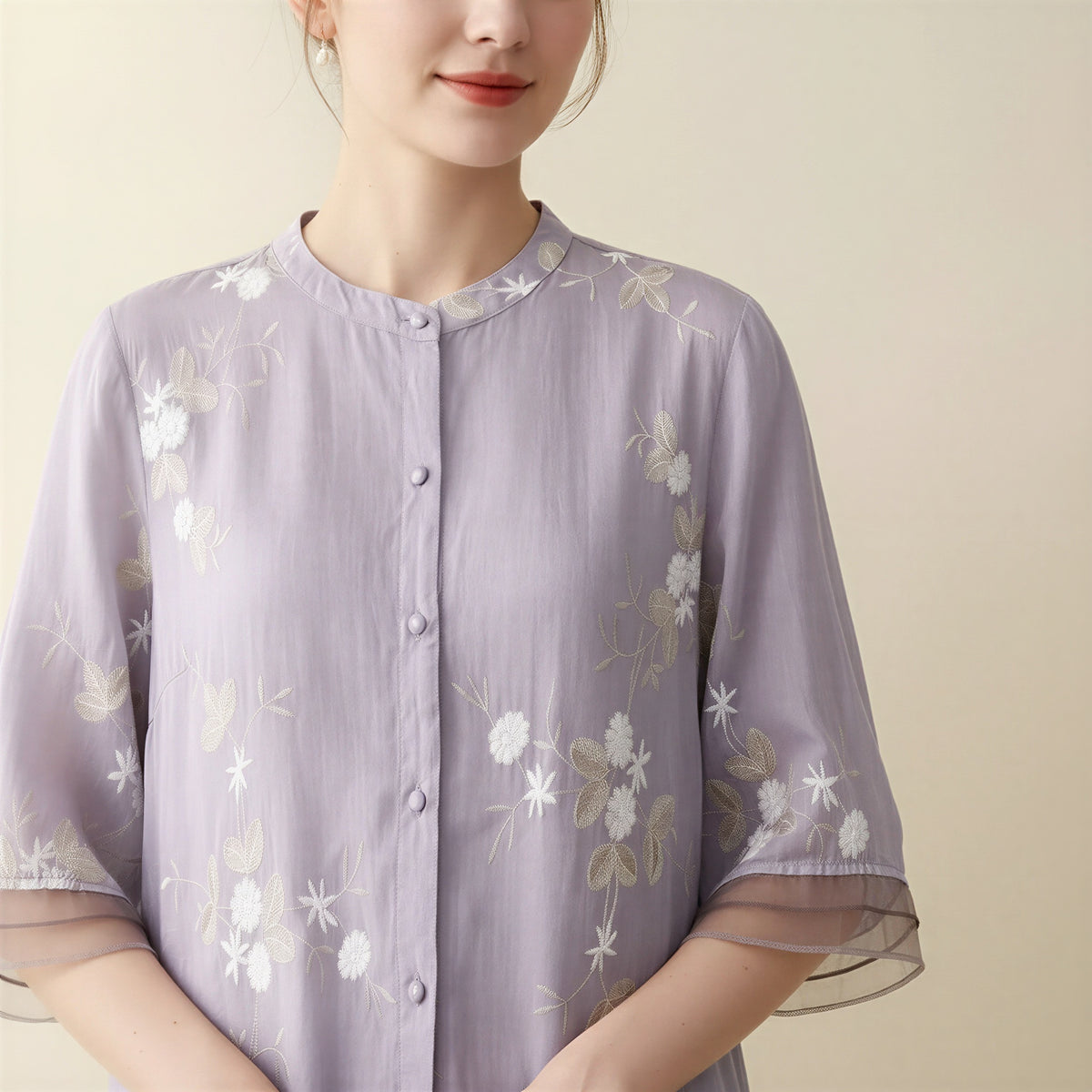 Luftige Bluse | Blumenstickerei | Lässige Eleganz