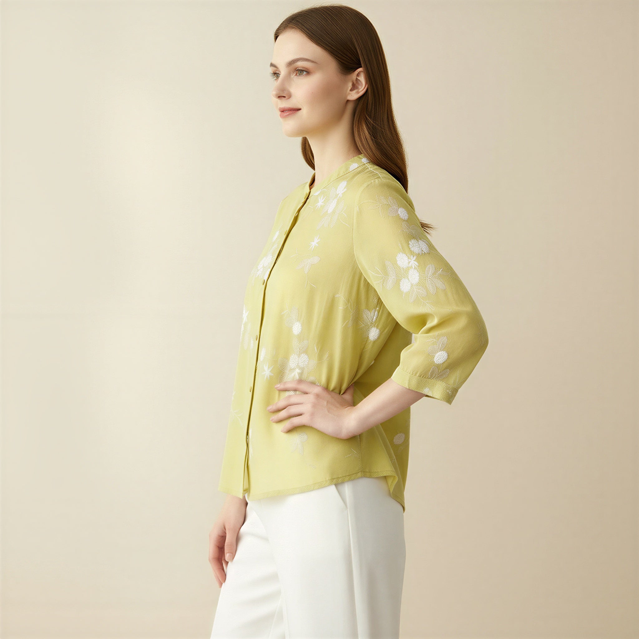 Luftige Bluse | Blumenstickerei | Lässige Eleganz