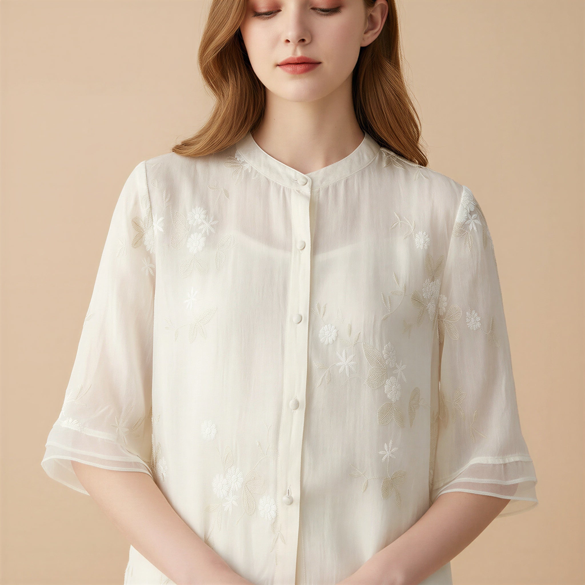 Luftige Bluse | Blumenstickerei | Lässige Eleganz
