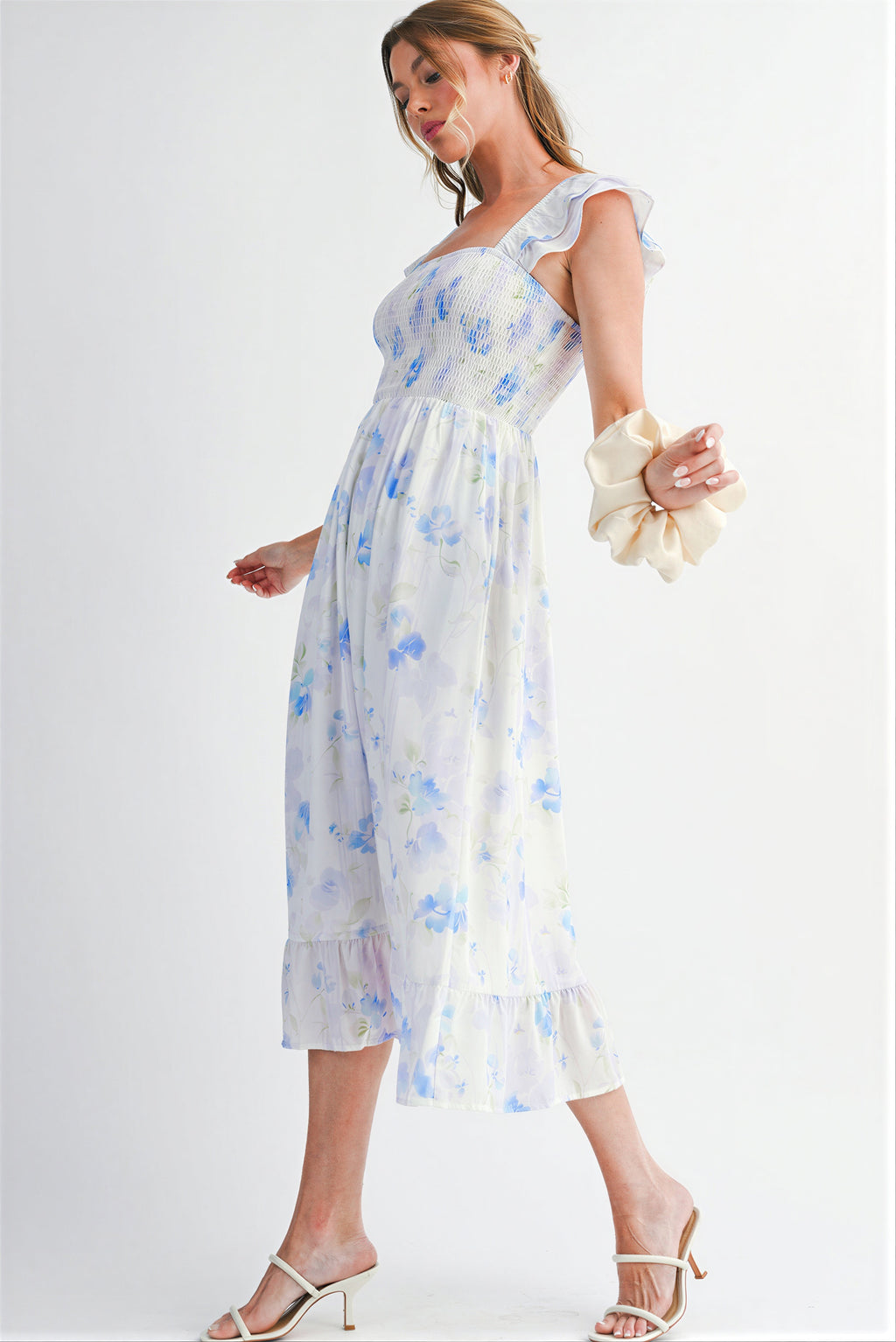 Kleid | Gestepptes Oberteil und Blumenmuster | Frühling/Sommer
