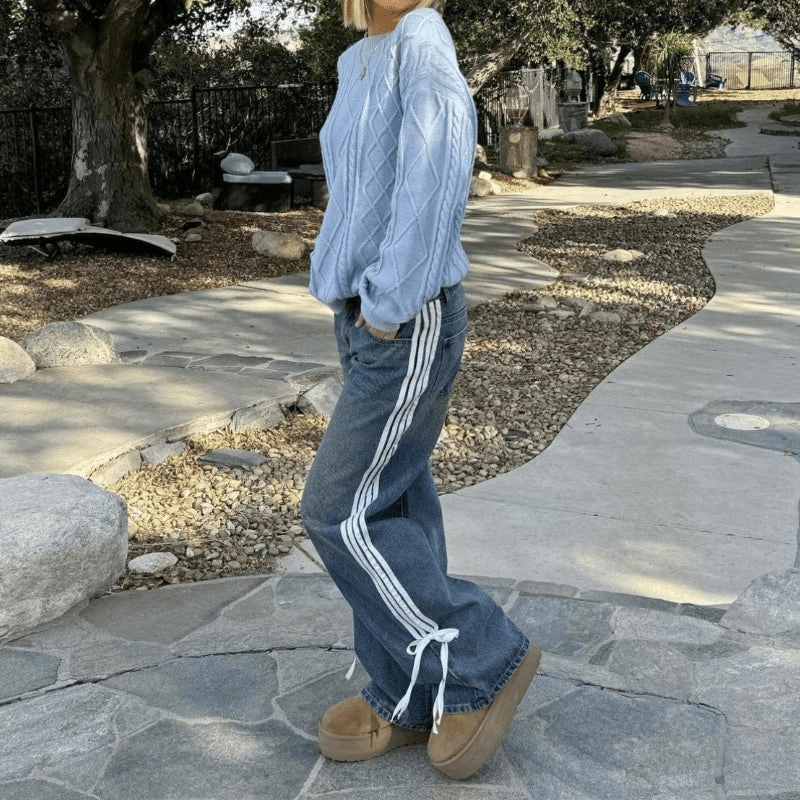 Weite Jeans mit sportlichem Flair