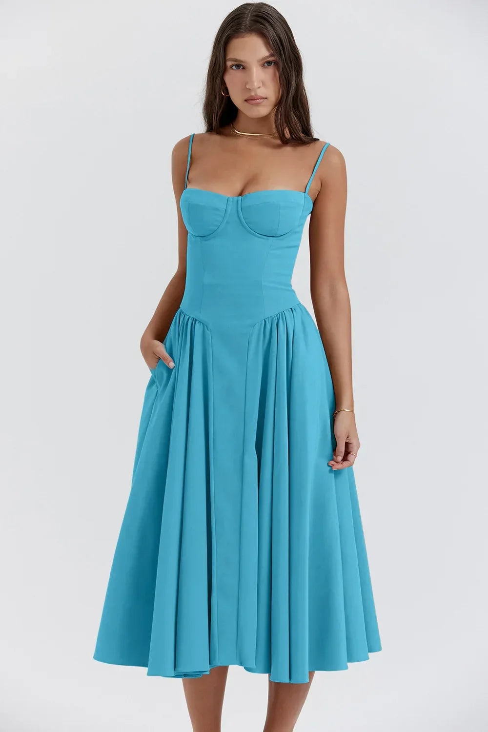 Damen Midi-Kleid mit Spaghettiträgern, plissiertem Rock und Taschen – Elegant-83506-6650dd20-76b6-4767-97f2-8c55dc404559