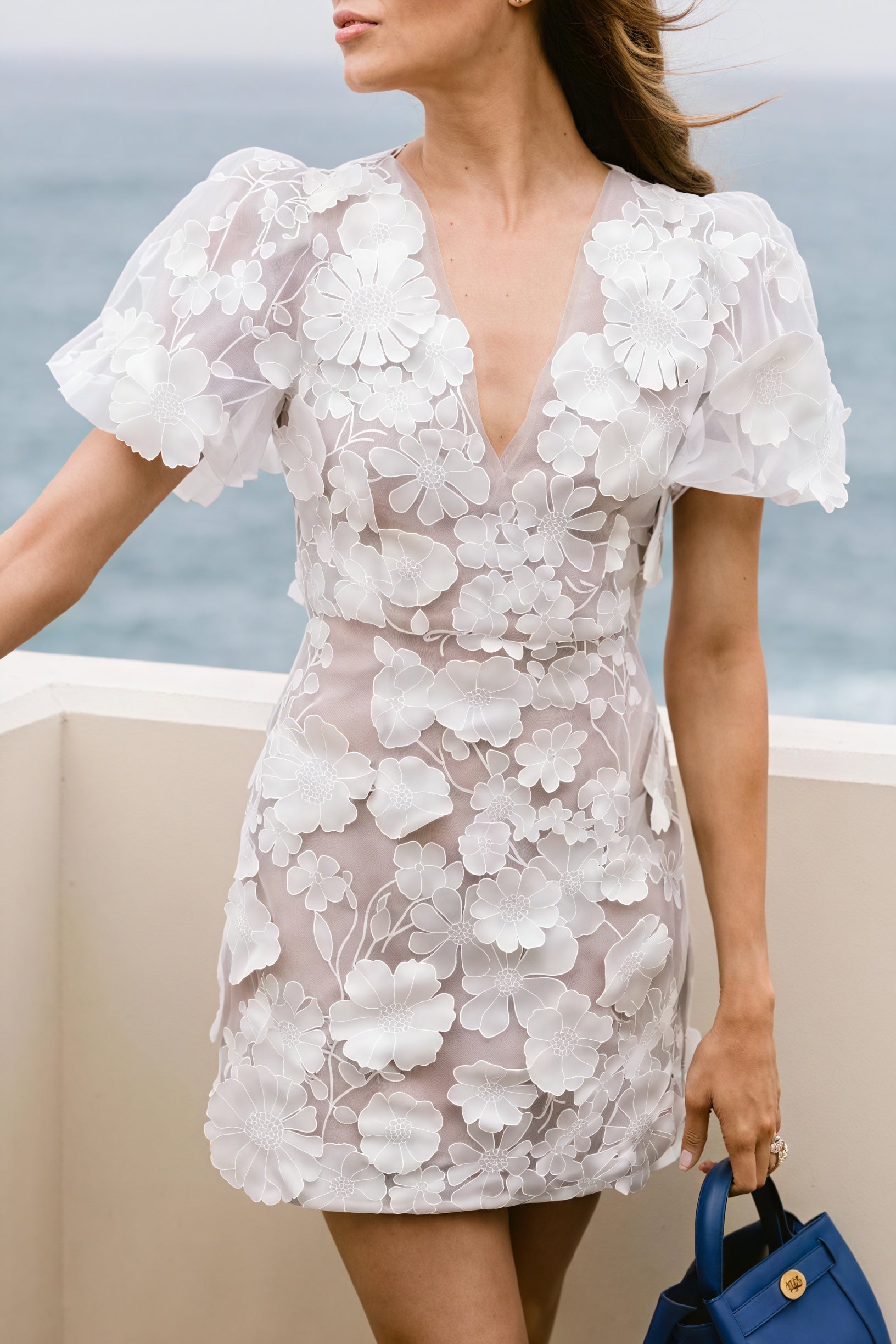 Florales Kleid mit zarten Details