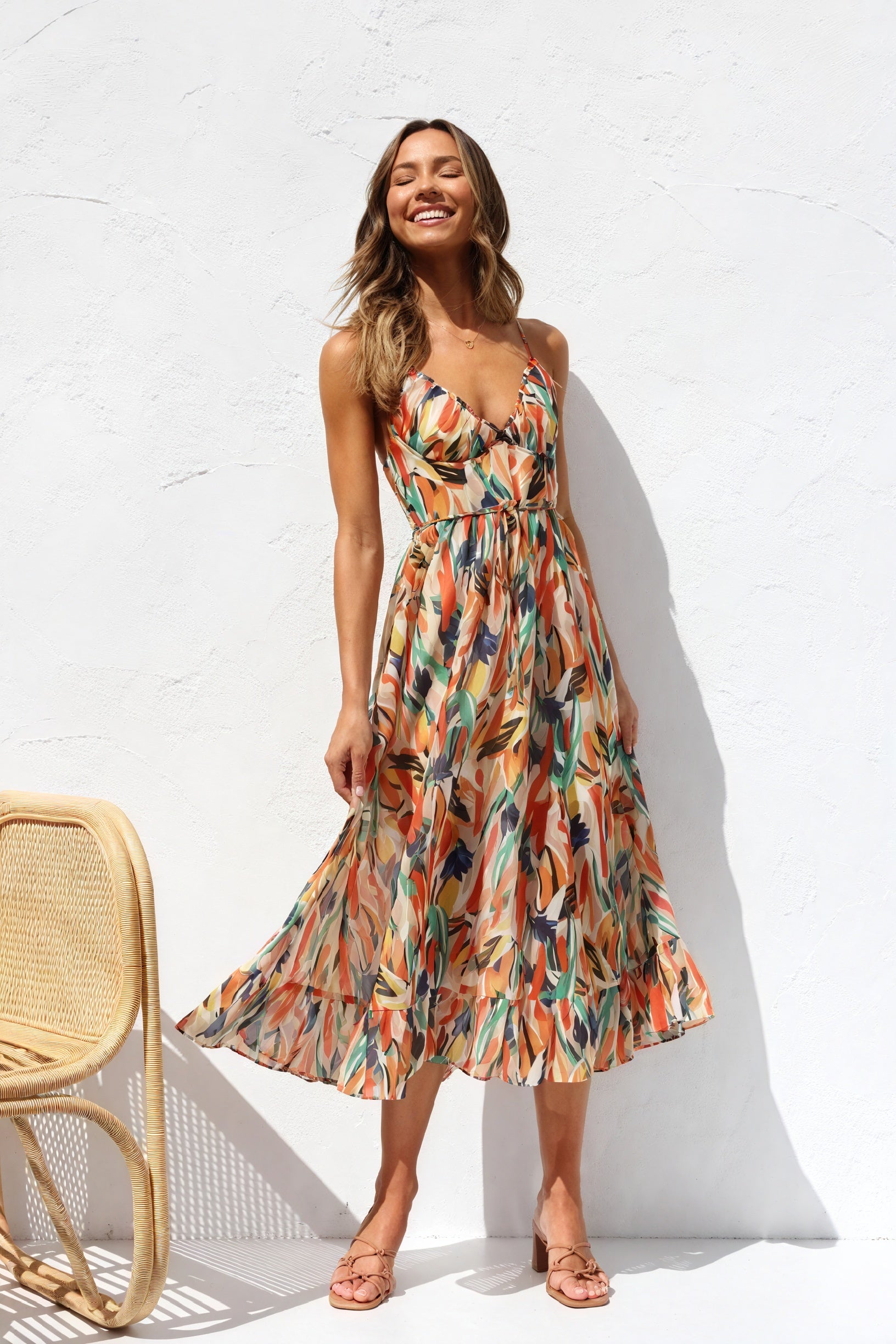 Fließendes Sommerkleid mit Blumenmuster