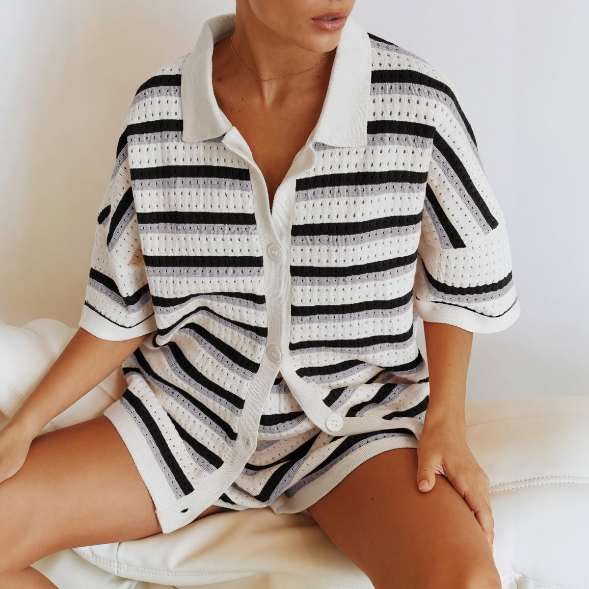 Gestreifte Strickmode für entspannte Tage