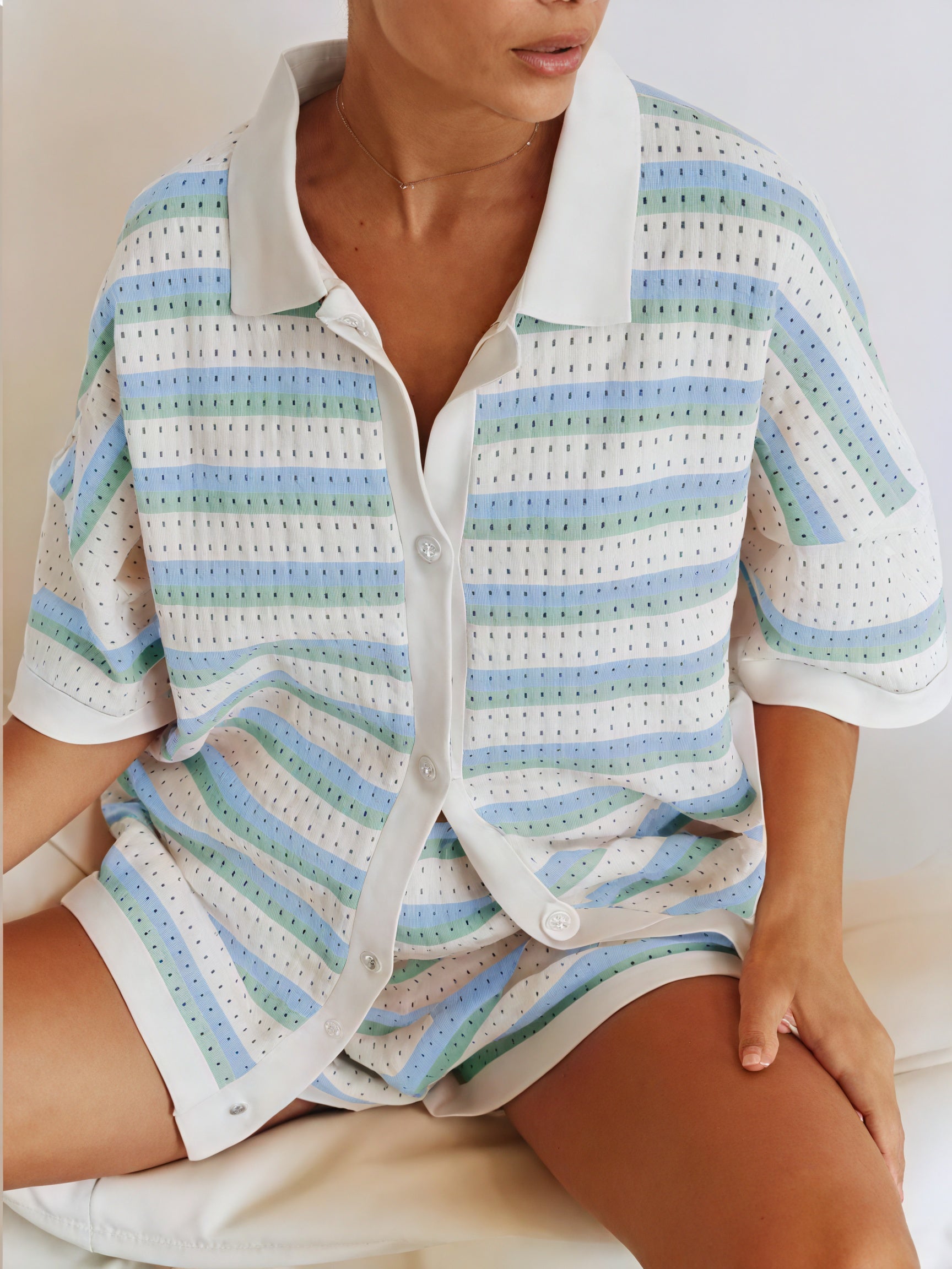 Gestreifte Strickmode für entspannte Tage