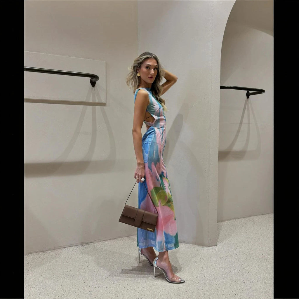 Figurbetontes Kleid mit floralem Muster