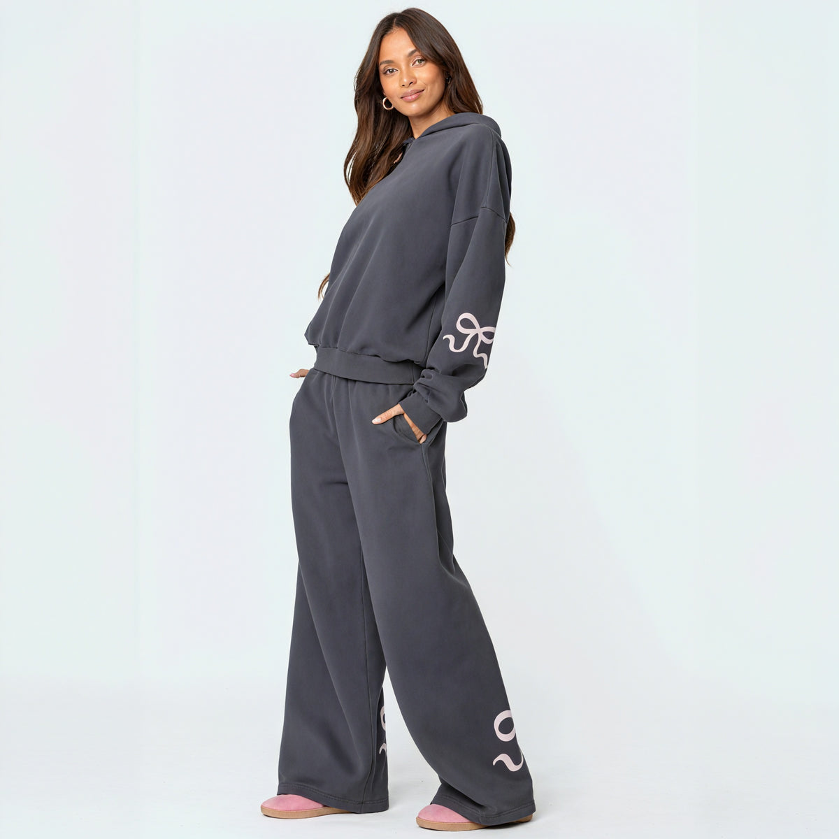 Entspannter Athleisure Look: Hoodie & Hose