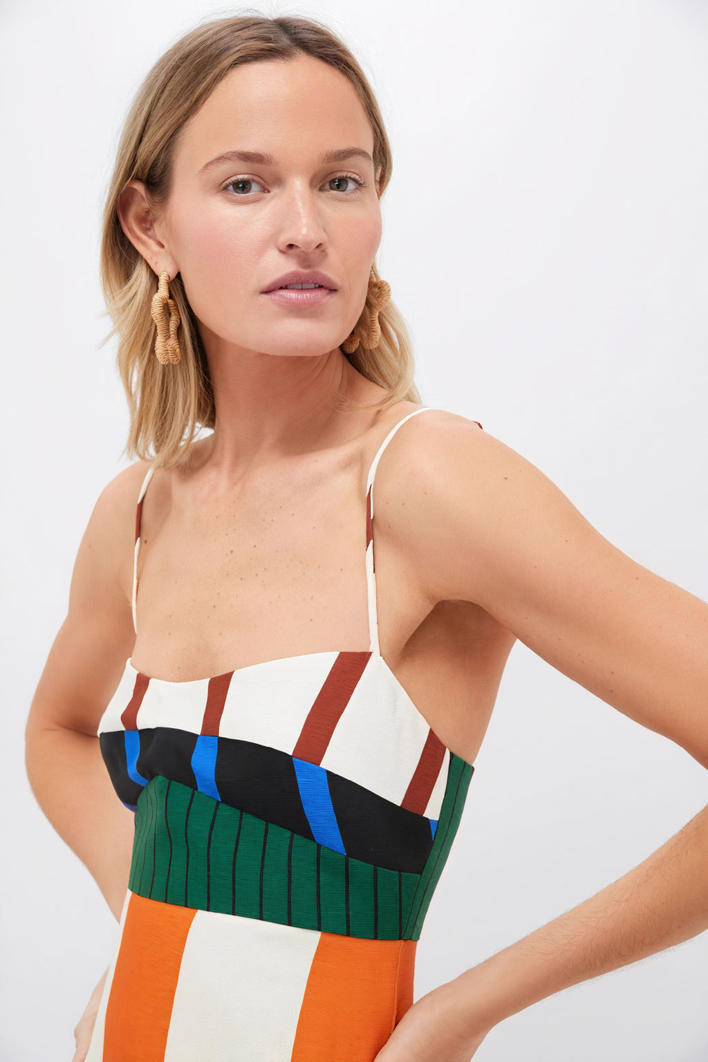 Gestreiftes Maxi-Kleid mit Farbblock-Design
