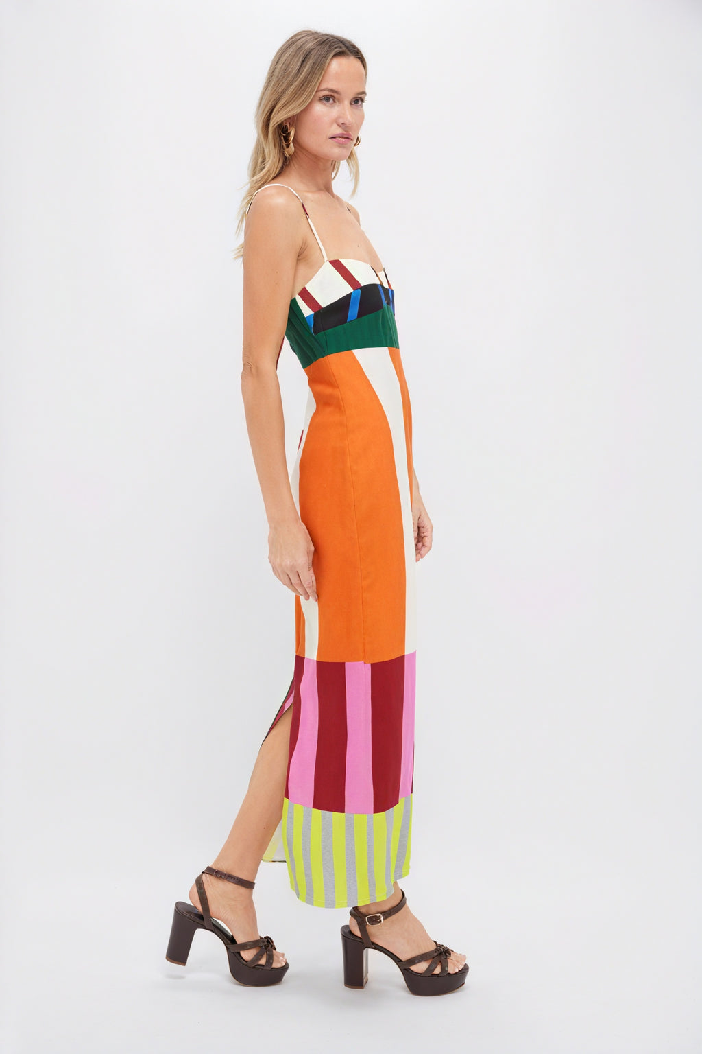 Gestreiftes Maxi-Kleid mit Farbblock-Design