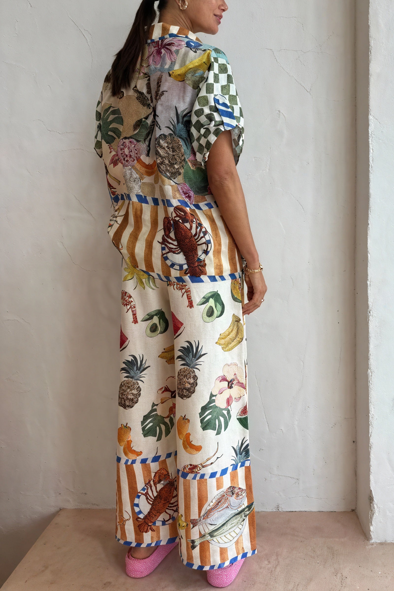 Tropischer Anzug mit Patchwork-Design