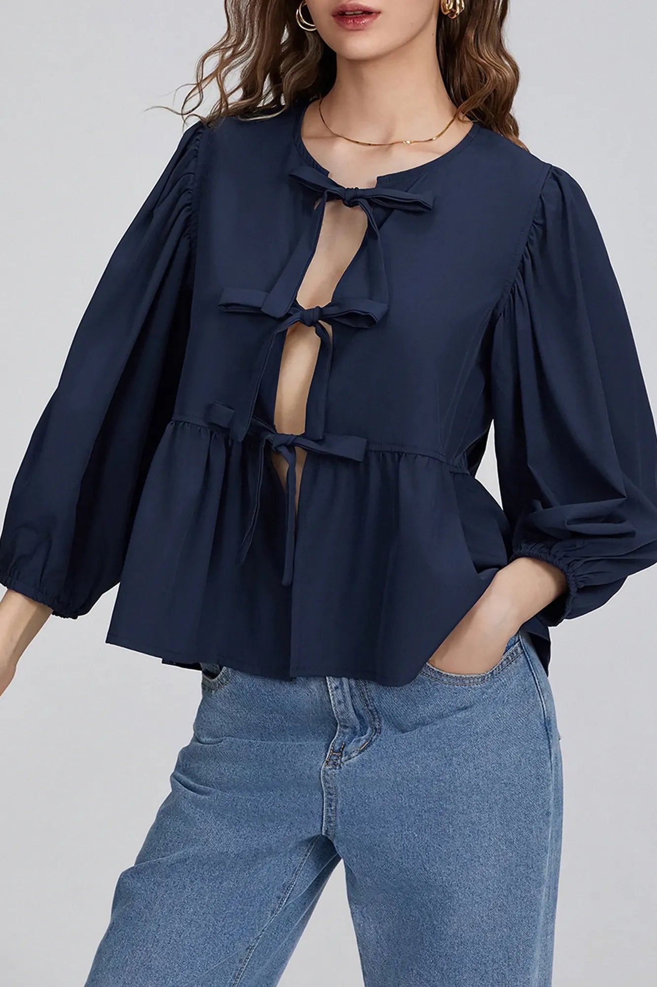 Kleidhaus Damen Bluse mit Schleifendetail, Schößchensaum & Dreiviertelärmeln – Verschiedene Farben-83302-7d4e6c03-11c0-4ec6-93fd-1b768035917f