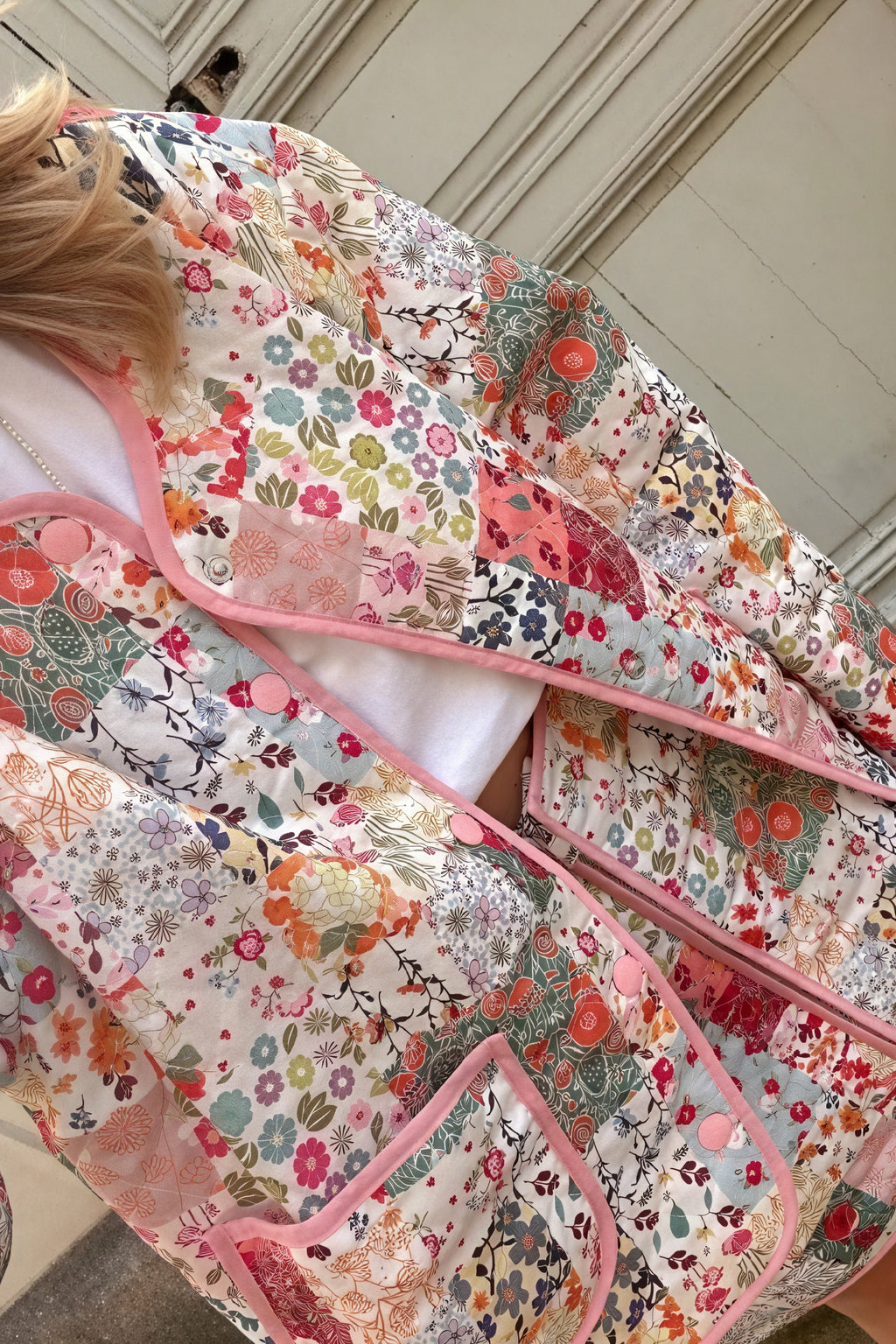 Patchwork Jacke mit floralem Muster