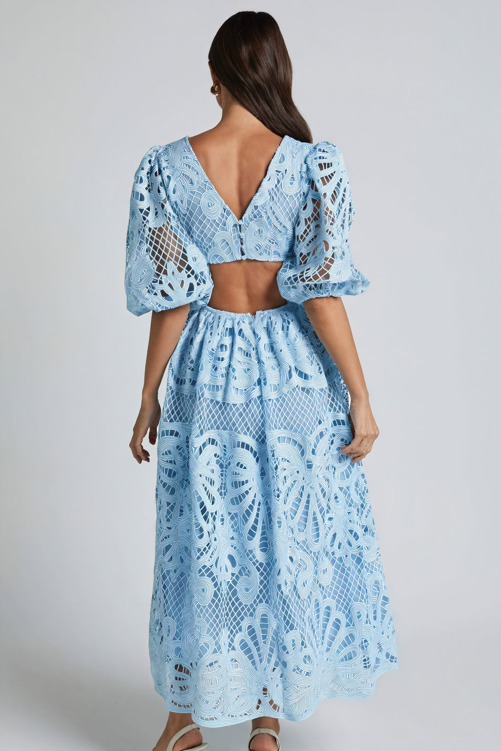 Elegantes Kleid mit zarten Details