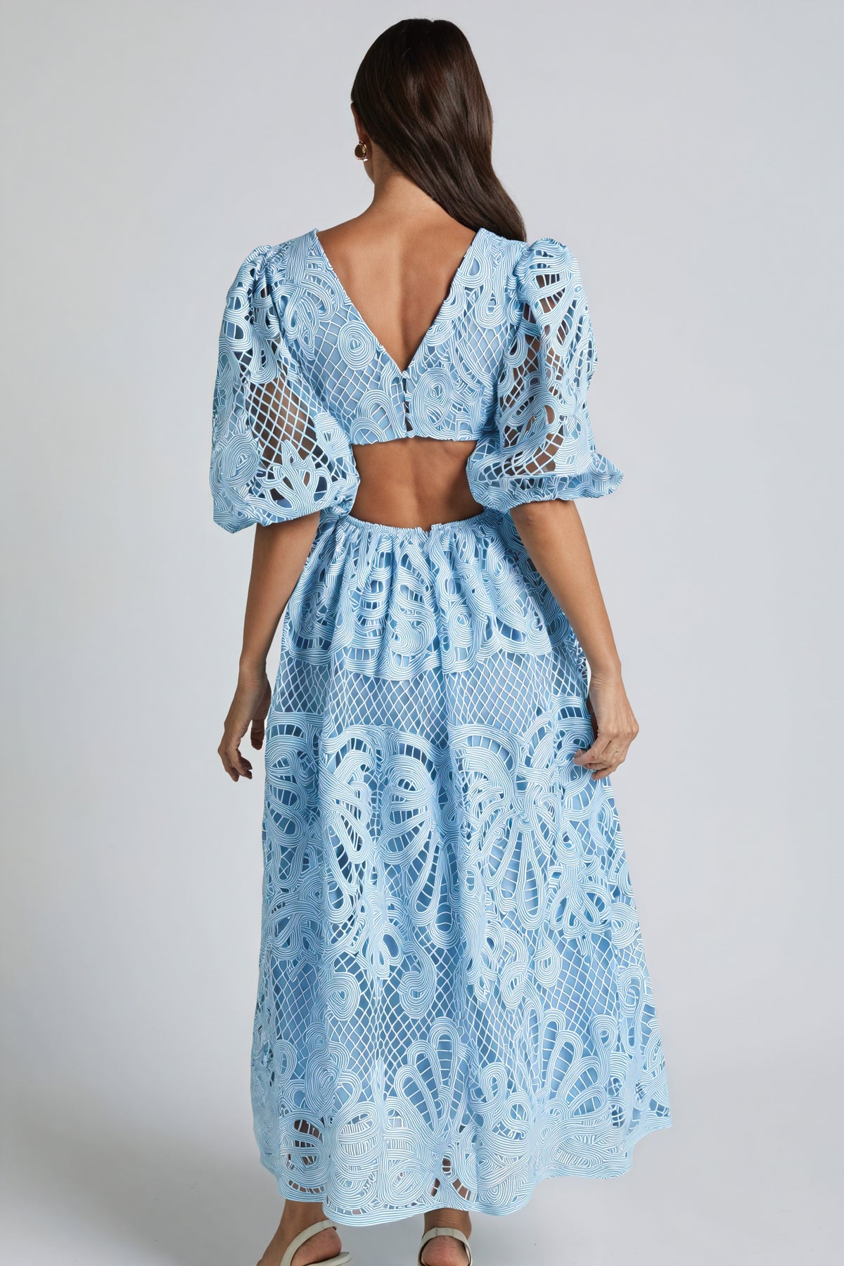 Elegantes Kleid mit zarten Details