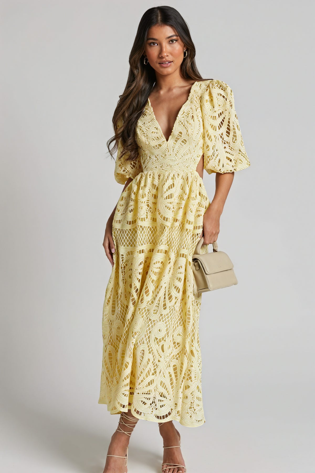 Elegantes Kleid mit zarten Details