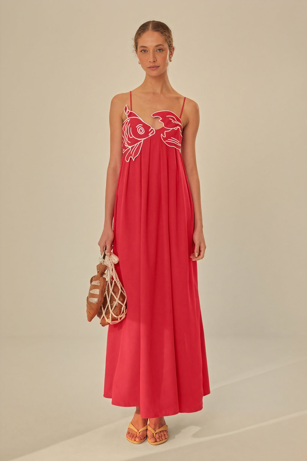 Fließendes Kleid mit verspieltem Detail