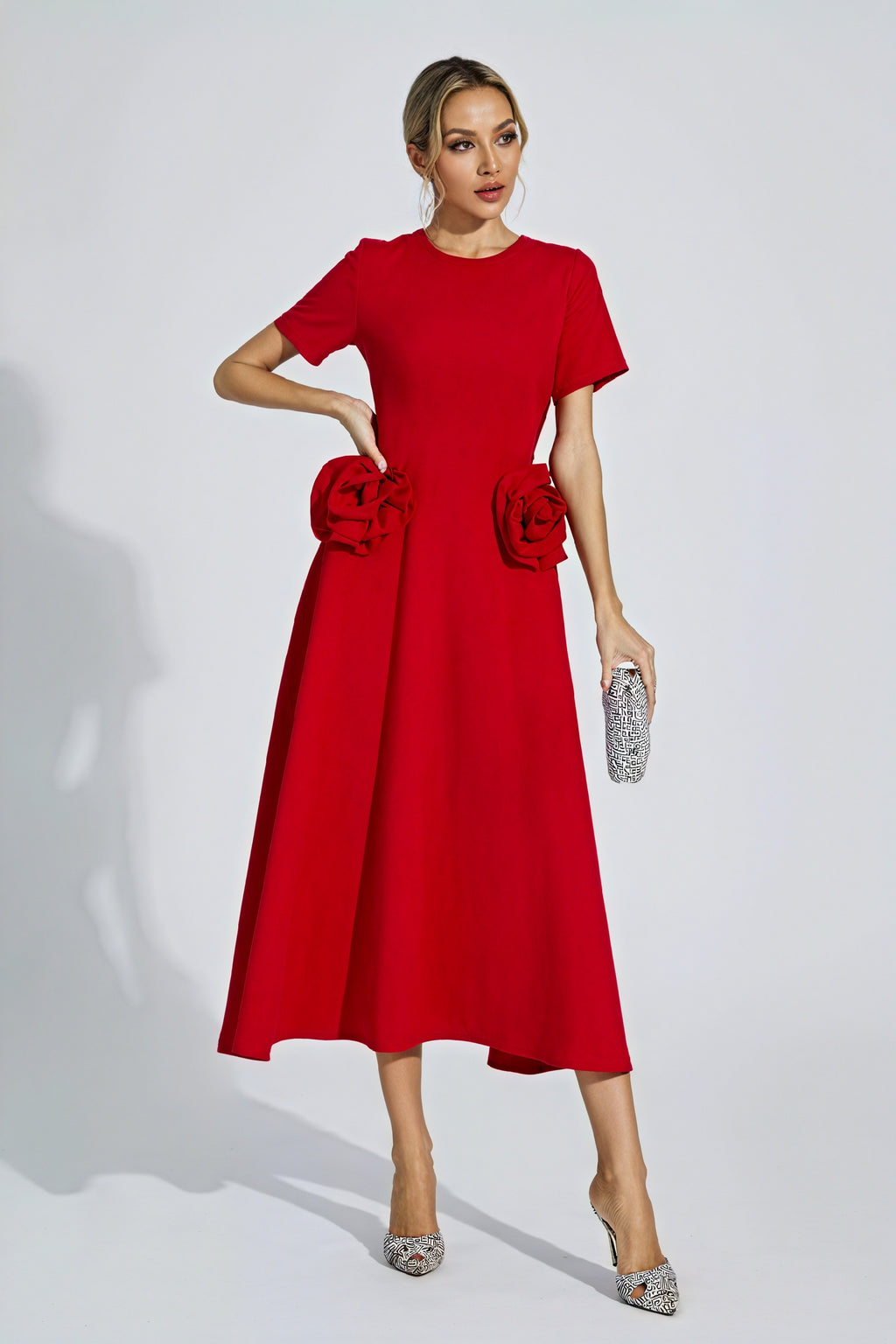 Midi-Kleid mit Rosen-Applikationen