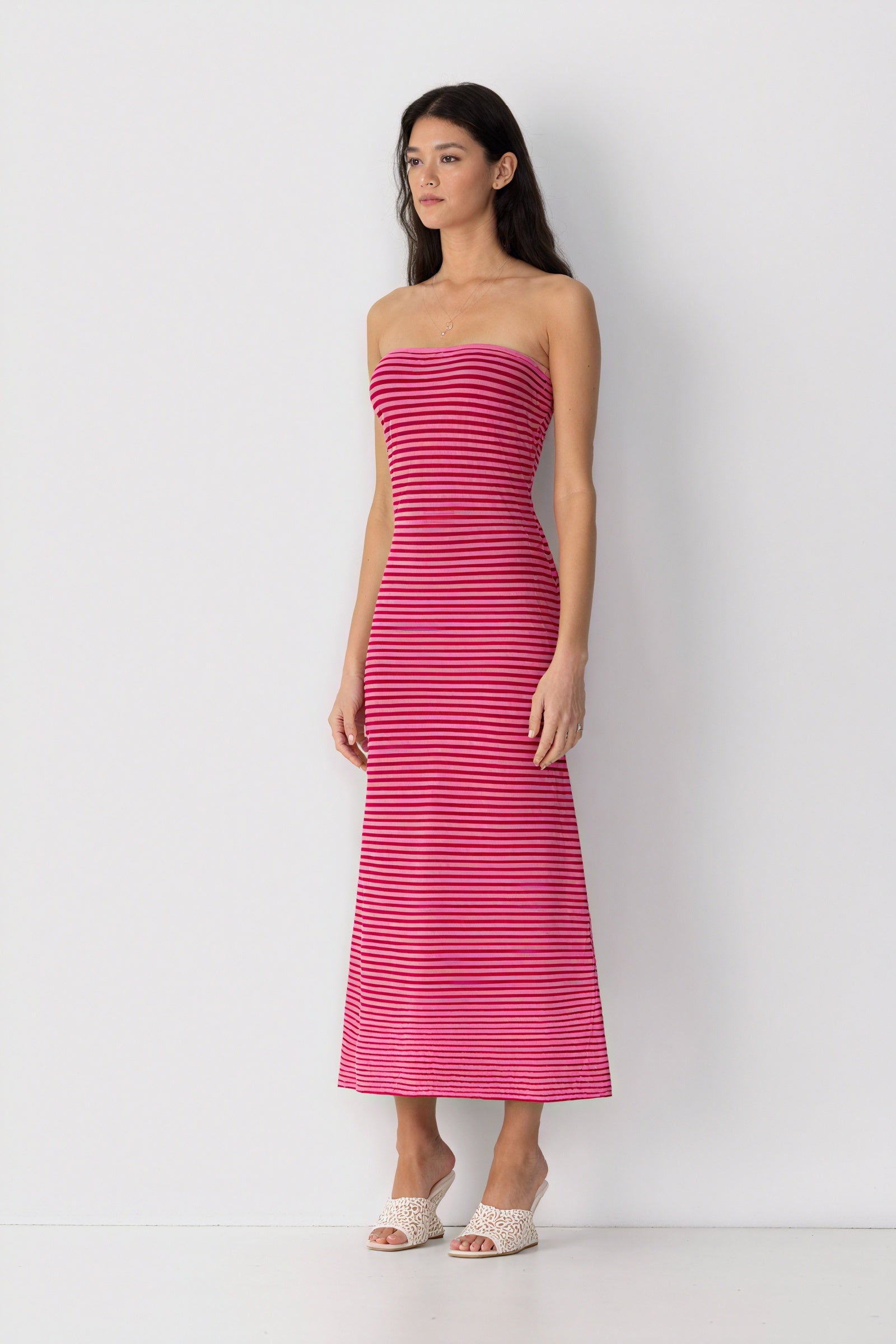 Gestreiftes Midikleid mit gerippter Textur