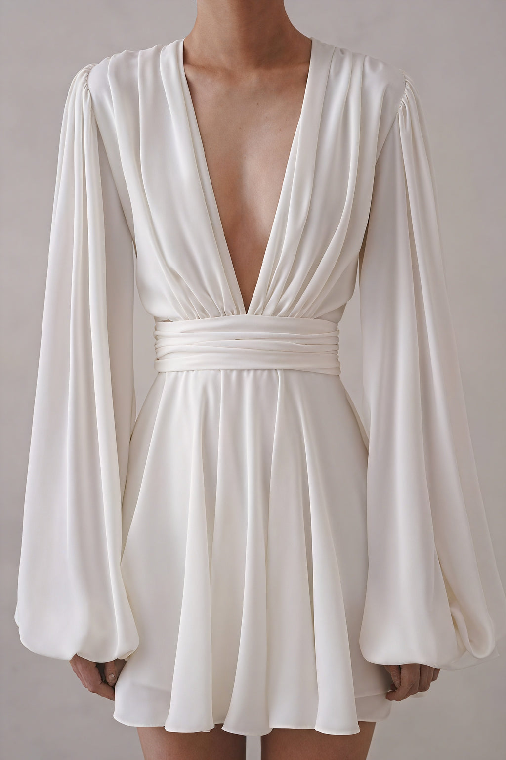 Elegantes Kleid mit Ballonärmeln & A-Linie