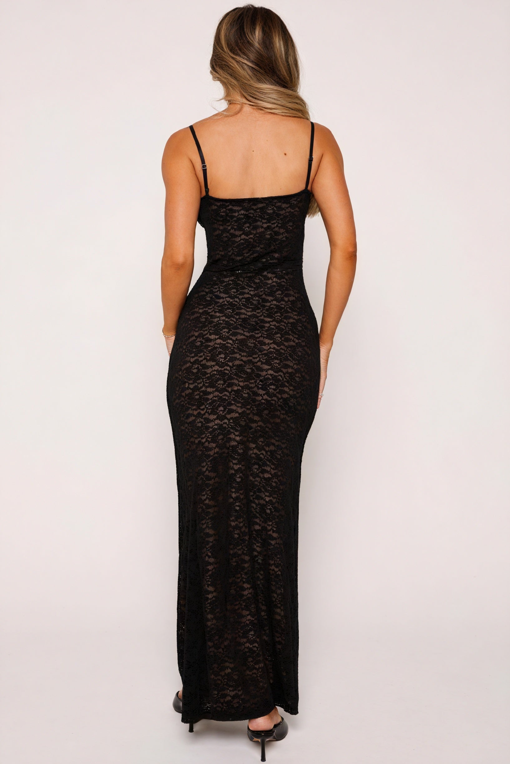 Anmutiges Kleid mit Spitze