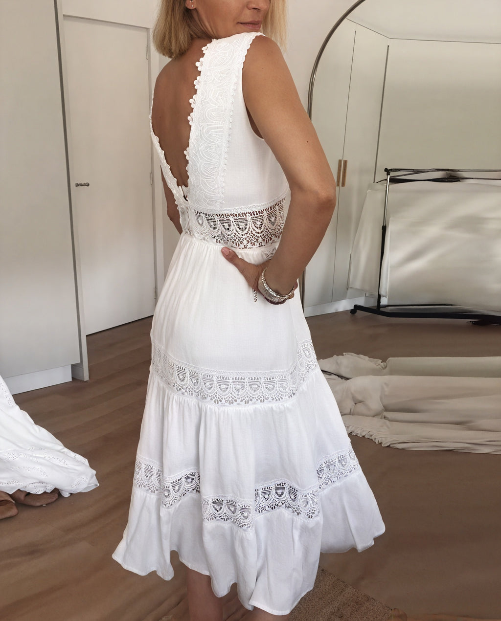 Sommerliches Maxikleid mit Spitze