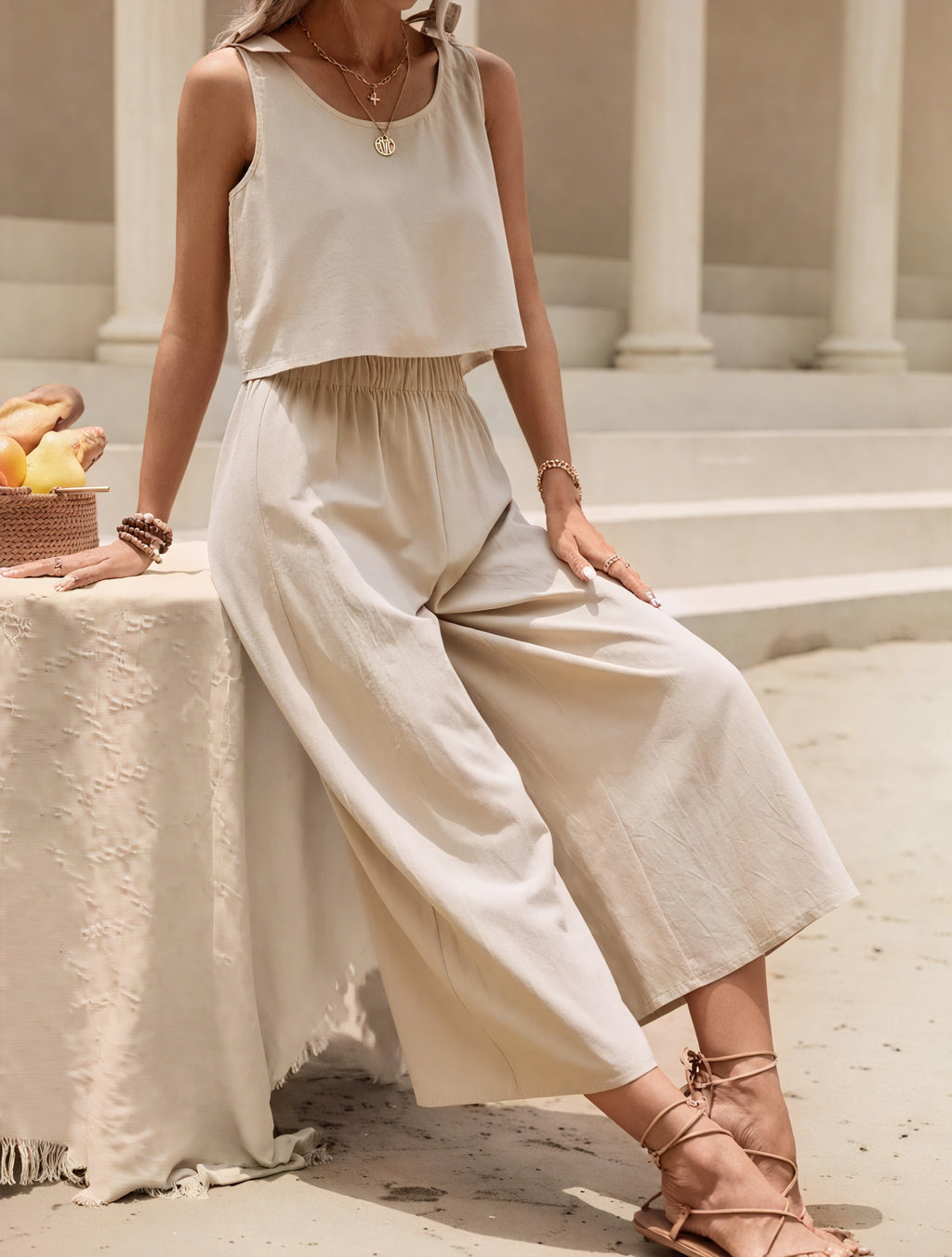 Sommerliches Crop-Top & Hose Ensemble