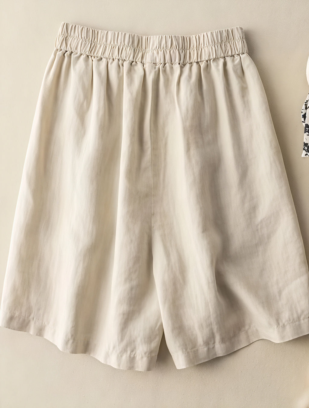 High-Waist Shorts mit Weitem Bein