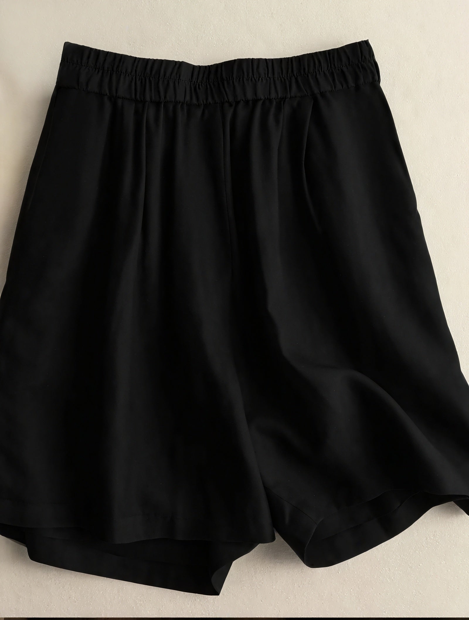 High-Waist Shorts mit Weitem Bein