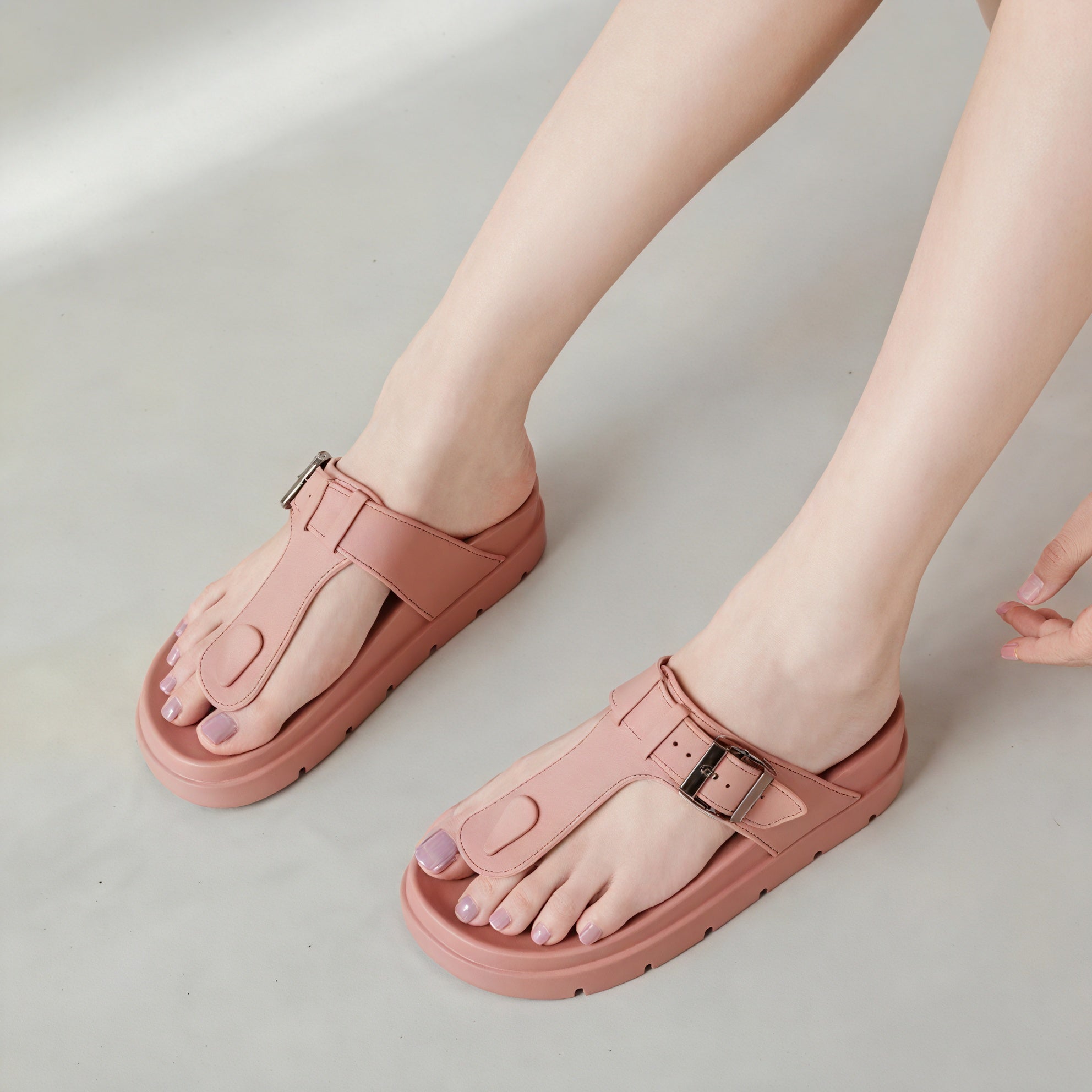 Minimalistische Schuhe für jeden Anlass