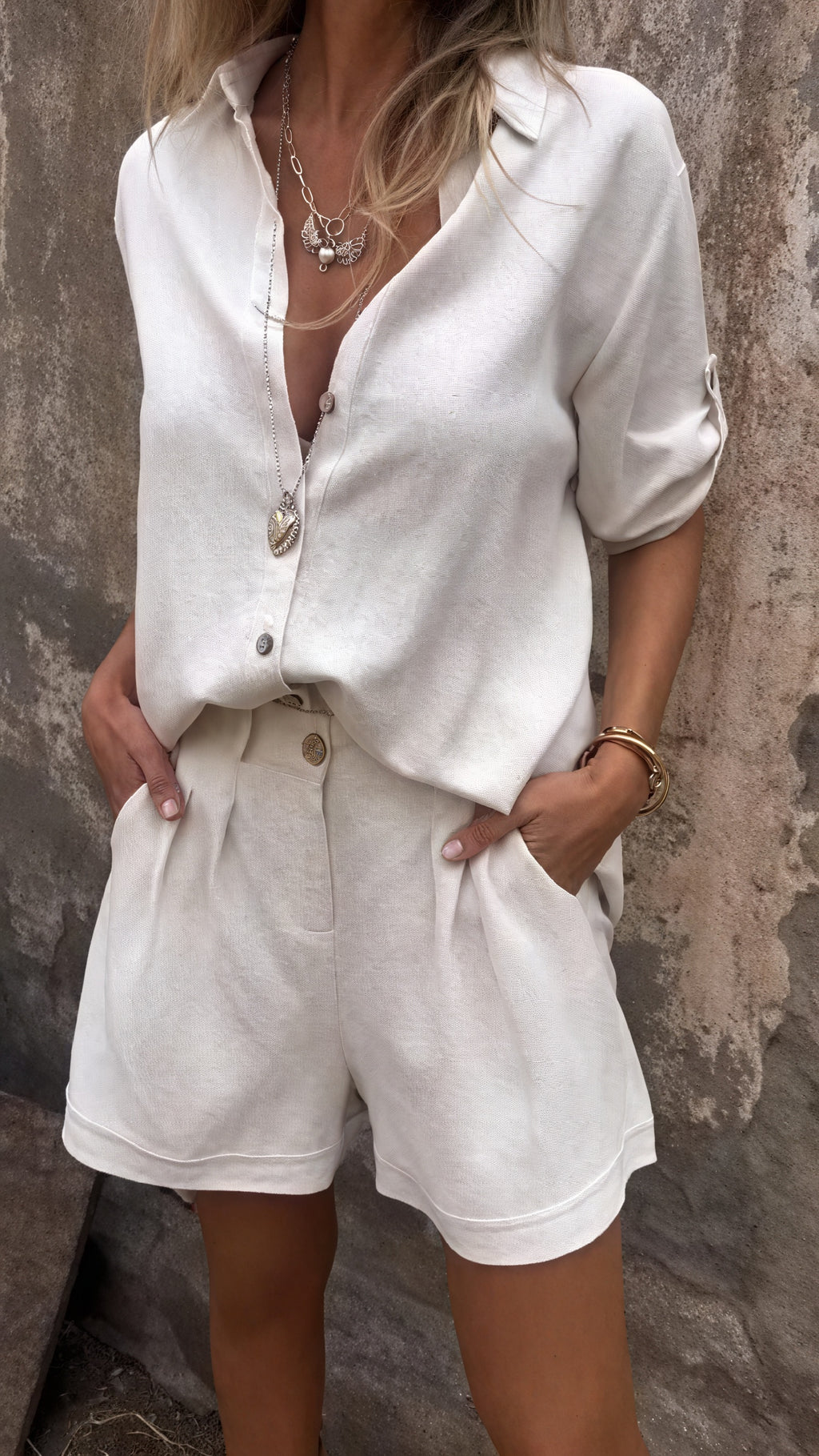 Sommerliches Ensemble: Stil und Komfort vereint