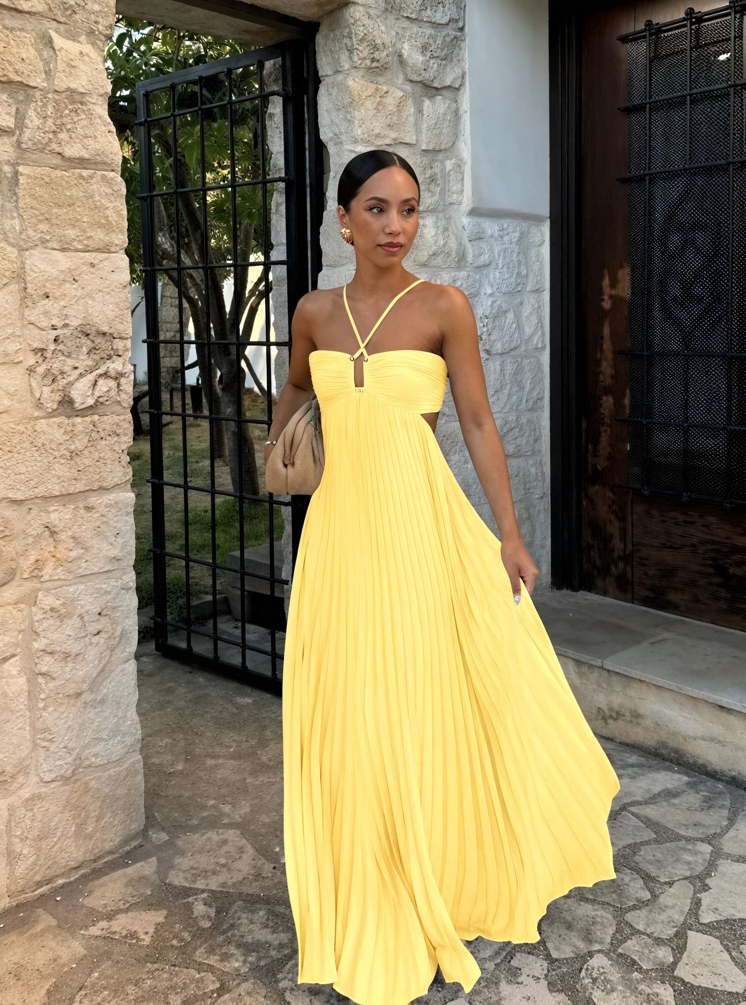 Irene | Elegant Pleated Maxi Dress for Any Occasion - Image 3