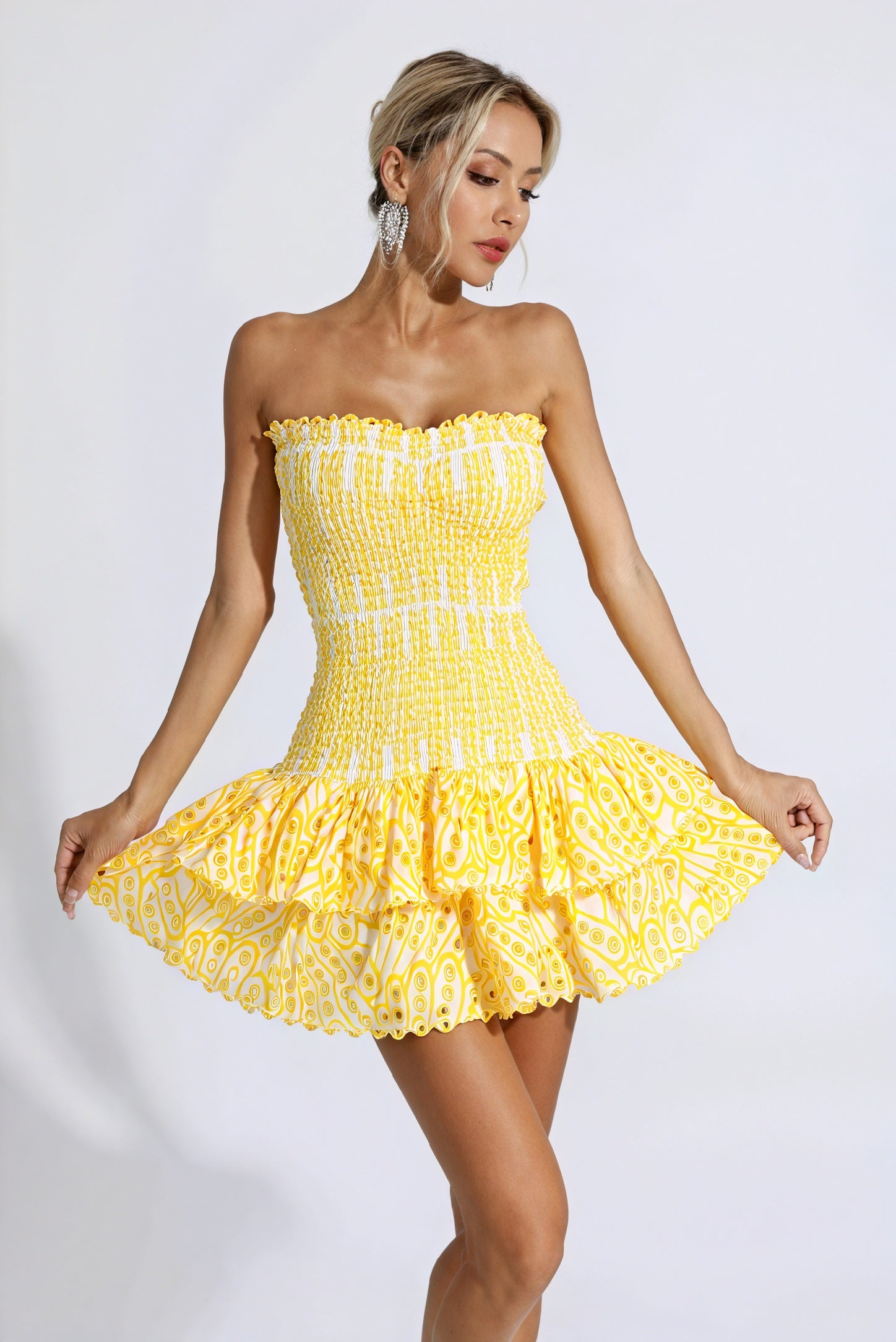 Damen Kleid Gelb Weiß Gemustert Trägerlos Rüschenausschnitt Mini Smock-83597-8ee10531-3403-4339-aefe-a918a41a09b3