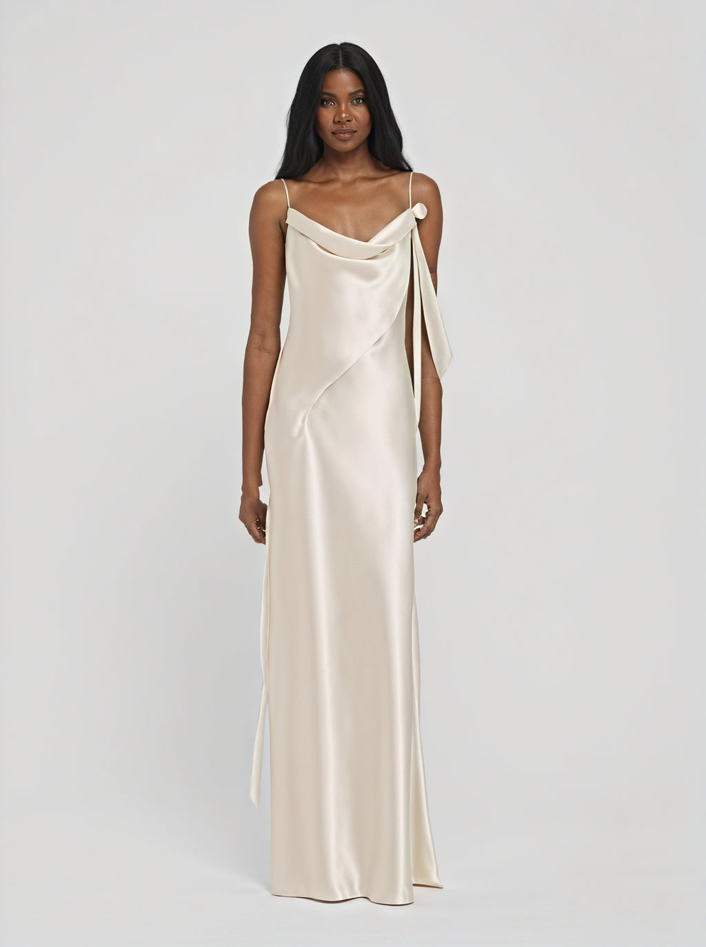 Damen Satin Maxikleid – Wasserfallausschnitt, Spaghettiträger, bodenlang-83831-c386d1d3-536d-42dc-9e0f-a812a44c6b33