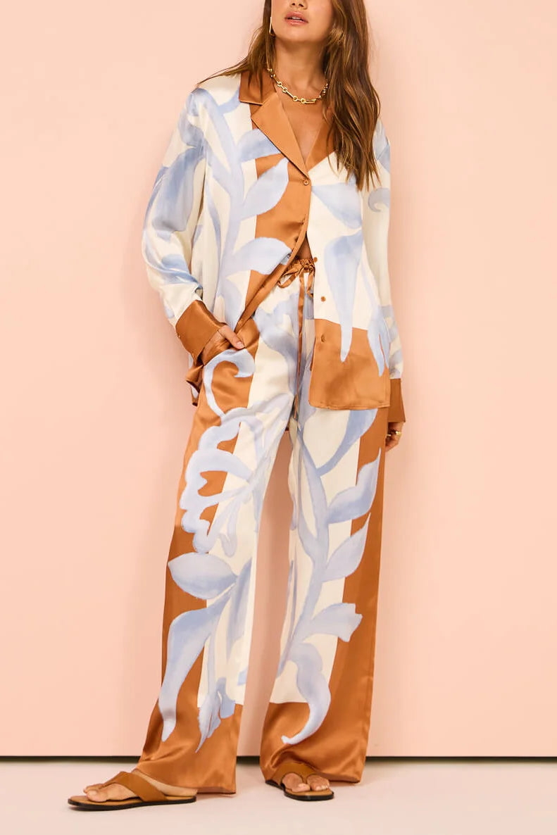 Luxuriöses Pyjama-Set mit floralem Muster