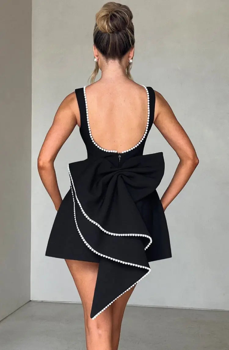 Kleid | Große Rückenschleife & Perlenbesatz | Ganzjährig