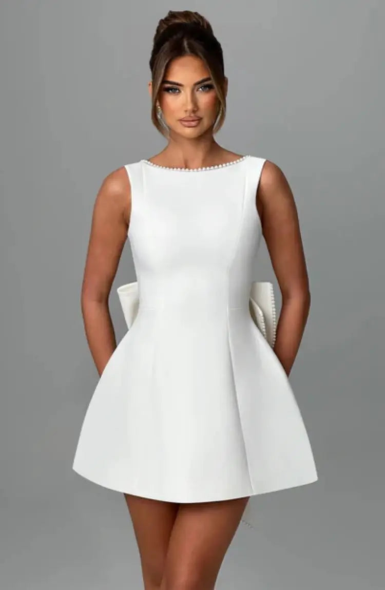 Kleid | Große Rückenschleife & Perlenbesatz | Ganzjährig