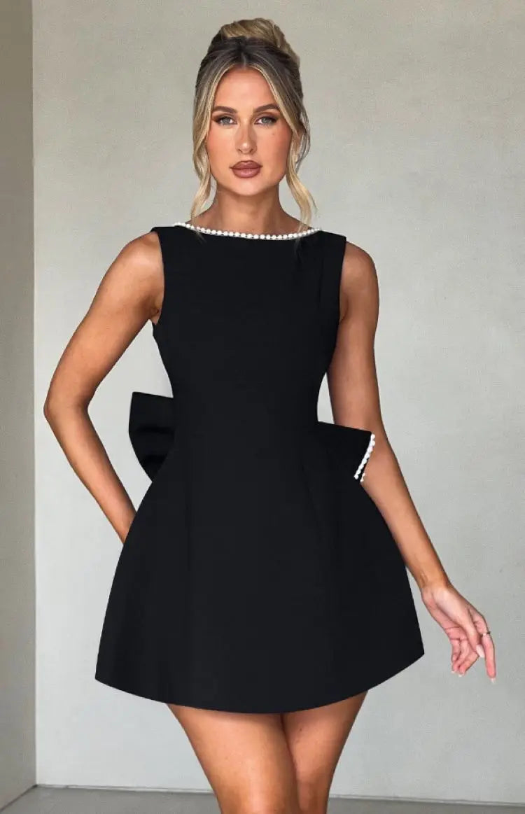 Kleid | Große Rückenschleife & Perlenbesatz | Ganzjährig
