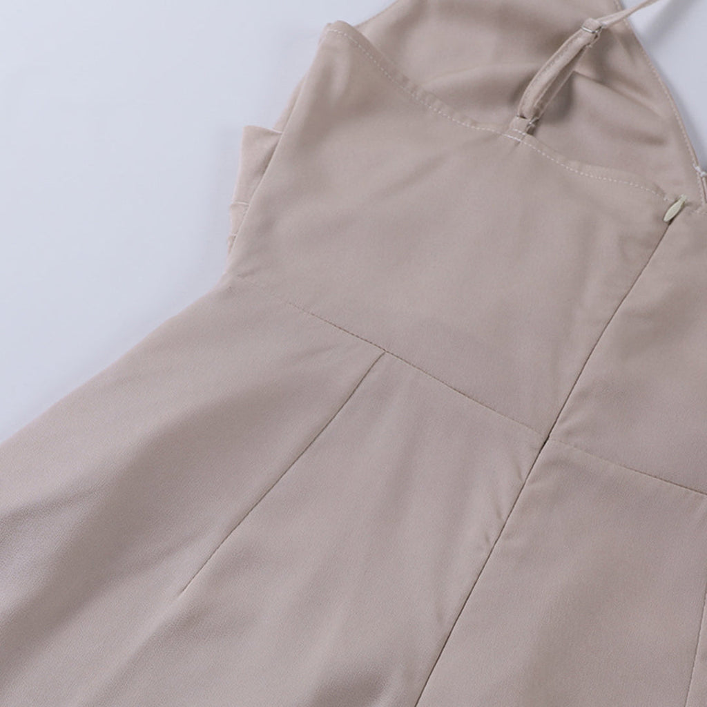 Fließendes Kleid mit Schlitz