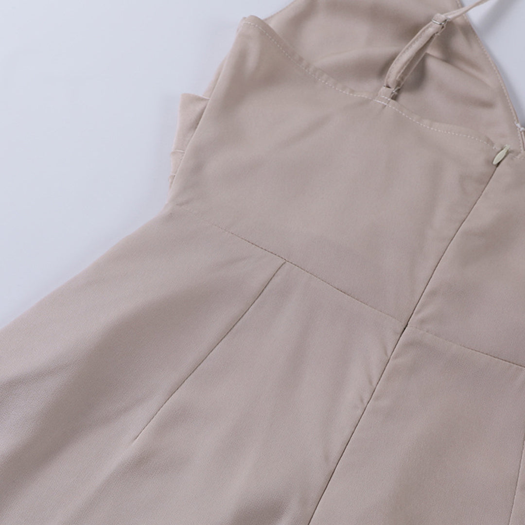 Fließendes Kleid mit Schlitz