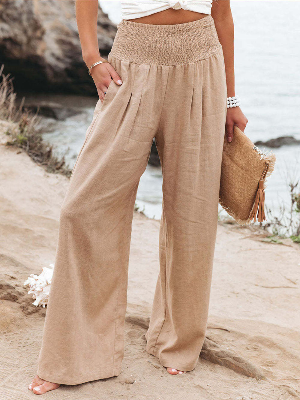 Weitgeschnittene Hose mit hohem Bund