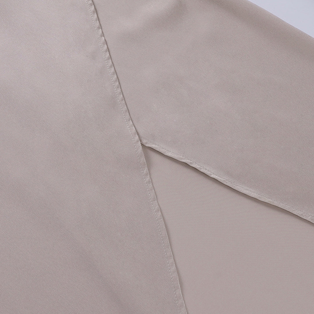 Fließendes Kleid mit Schlitz