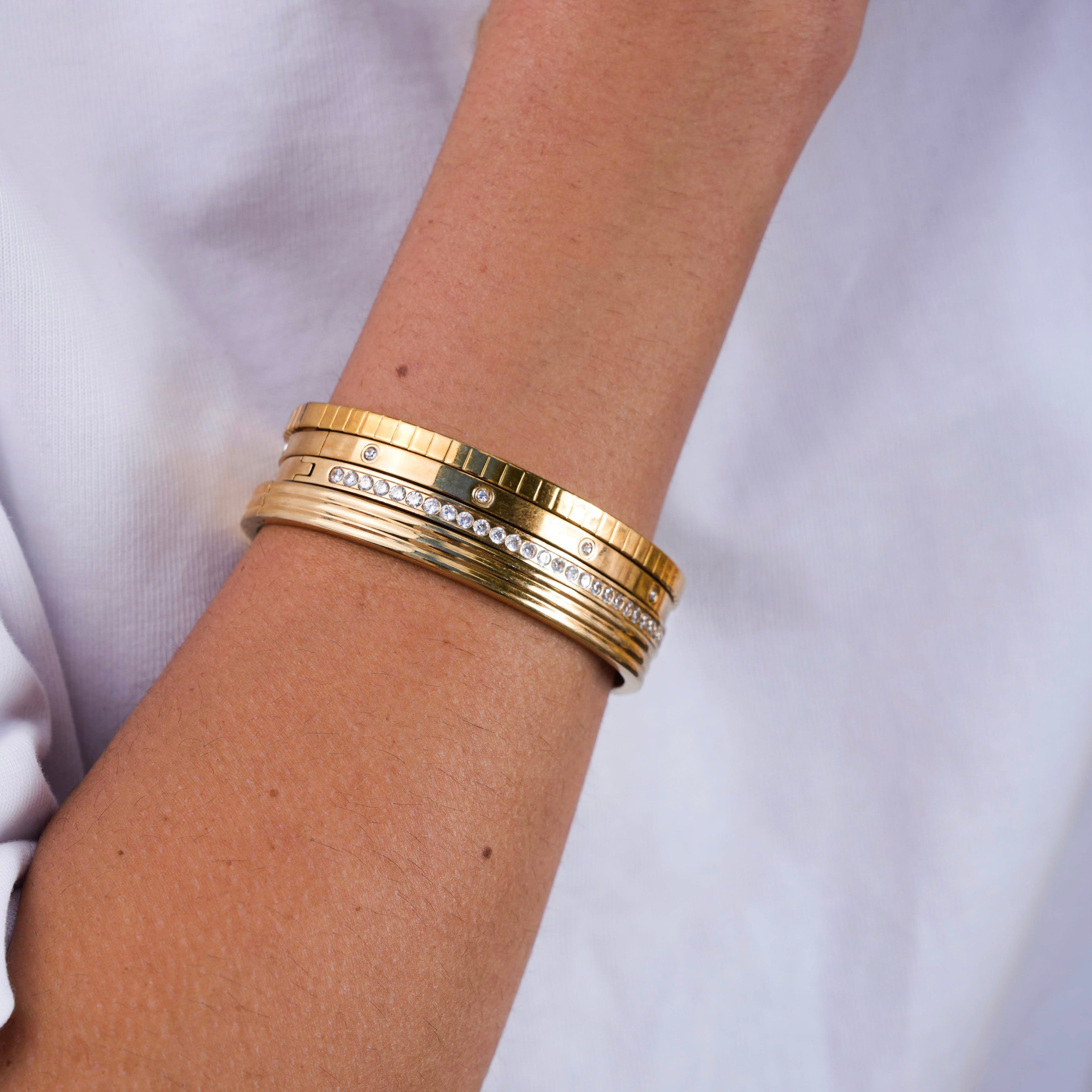 Minimalistisches Armreif-Set